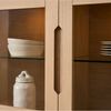 Vitrine Enimeta 190cm Eiche Whitewash - 4 Türen, 2 Schubladen, LED & Soft-Close Bild 2