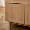 Vitrine Enimeta 190cm Eiche Whitewash - 4 Türen, 2 Schubladen, LED & Soft-Close Bild 4
