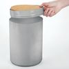 mDesign Mülleimer Abfalleimer Papierkorb 5L Schwingdeckel Bambus Kunststoff Grau Bild 5