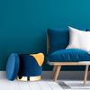 Samthocker mit Stauraum blau Bild 3