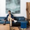 Samthocker mit Stauraum blau Bild 5