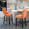 Barhocker 49,5 x 60 x 103,5 cm aus Samt mit hoher Rückenlehne und Massivholzgestell, orange Bild 3