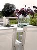 Gartenstuhl Vevi aus Aluminium, modern, in Weiß, leicht, U-Fuß, von Brafab, für Outdoor Bild 3