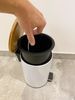 ADOB Kosmetikeimer Abfalleimer 3 Liter Treteimer mit Bambus Deckel, matt lackiert mit herausnehmbarem Inneneimer Bild 4