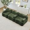 2-4-Sitzer modulares Sofa H 70 x T 288 x B 98 cm aus Samt in Grün, rahmenlos mit tiefer Sitzfläche Bild 3