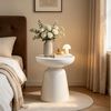 Round Accent Side Table with Bowl Top, Fiberglass with Sticker Finish, Modern Pedestal End Table for Living Room (White) Bild 3