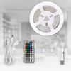 B.K.Licht - USB LED Strip 5m mit Fernbedienung, buntes RGB Licht, dimmbar, selbstklebend, LED Streifen, Leiste, Zimmer Deko, Gaming Deko, Band, Lichtleiste, Lichtband, 500x0,2x1 cm, Weiß Bild 3