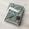 DECALVIBES Tagesdecke Kuscheldecke Pastell Green Peacock - 152 x 203 cm Bild 4