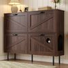 Schuhschrank aus Spanplatte mit 4 Türen & Klappenfächern, 120x28x92 cm, Walnussfarbe Bild 4
