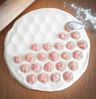 Teigform Teigtaschen aus Kunststoff Pelmeni 37 Zellen Ravioli Ausstechform Pelmenniza Pelmeniza Bild 2