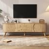 Erbsenförmiges TV-Board mit vertikaler Rillenoptik, 2 Schiebetüren + 2 Schubladen, Massivholzfüße, Holzoptik, MDF-Material, moderner skandinavischer Stil Bild 2