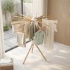 SONGMICS Wäscheständer klappbar, Ständer ausziehbar, platzsparend, drehbar, Balkon Waschküche, Holzarme, naturfarben Bild 2