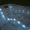 HOME DELUXE Outdoor-Whirlpool 'Stream', 211 x 156 cm, für 3 Personen, mit Treppe & Thermoabdeckung Bild 4