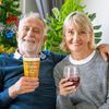 Joymaking Weinglas und Bierglas Set - Personalisiertes Geschenk Eltern Muttertag Bild 3