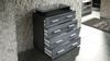 Vladon Sideboard Pavos V2, Kommode mit 4 Schubladen und Glasablage, Schwarz matt/Sandgrau Hochglanz (76 x 81 x 35 cm) Bild 3