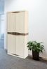 Dmora Ipno Outdoor-Garderobe, Mehrzweck-Balkongarderobe, 2-türiger Besenschrank, 100 % Made in Italy, 70 x 47 x 178 cm, Beige und Braun, elegantes Finish Bild 2