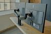 KAWOLA Schreibtisch LORA mit Monitorhalterung elektrisch höhenverstellbarer Schreibtisch 160x85cm mit Baumkante massiv Bild 3