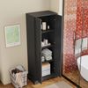 56 x 40 x 170cm Hoher Badezimmerschrank mit feuchtigkeitsbeständiger Lackierung, Doppeltüren, vier Ablageflächen, verstellbaren Einlegeböden, Soft-Close-Scharnieren, Schwarz. Bild 3