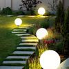 SellTec Gartenleuchte Kugelleuchte Kugellampe KIRA, IP44 spritzwassergeschützt, ohne Leuchtmittel, individuell bestückbar, Gartenlampe, Außenleuchte Erdspieß, opal weiß Bild 3