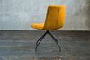 KAWOLA Stuhl NEW CHARME Drehstuhl Esszimmerstuhl Velvet curry 87 x 66 x 52 cm Bild 5