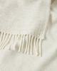 GANT Wohndecke - LOGO THROW, Jacquard-Logo, Fransen, Woll-Mix-Gewebe Weiß 130x180cm Bild 3