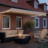 vidaXL Manuelle Gelenkarmmarkise mit LEDs Gelb und Weiß 2,5 x 2 m 3419172 Bild 3