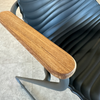 STREAM Schalenstuhl, Sitzschale: Kunststoff schwarz, Gestell: Aluminium dunkelgrau Bild 3