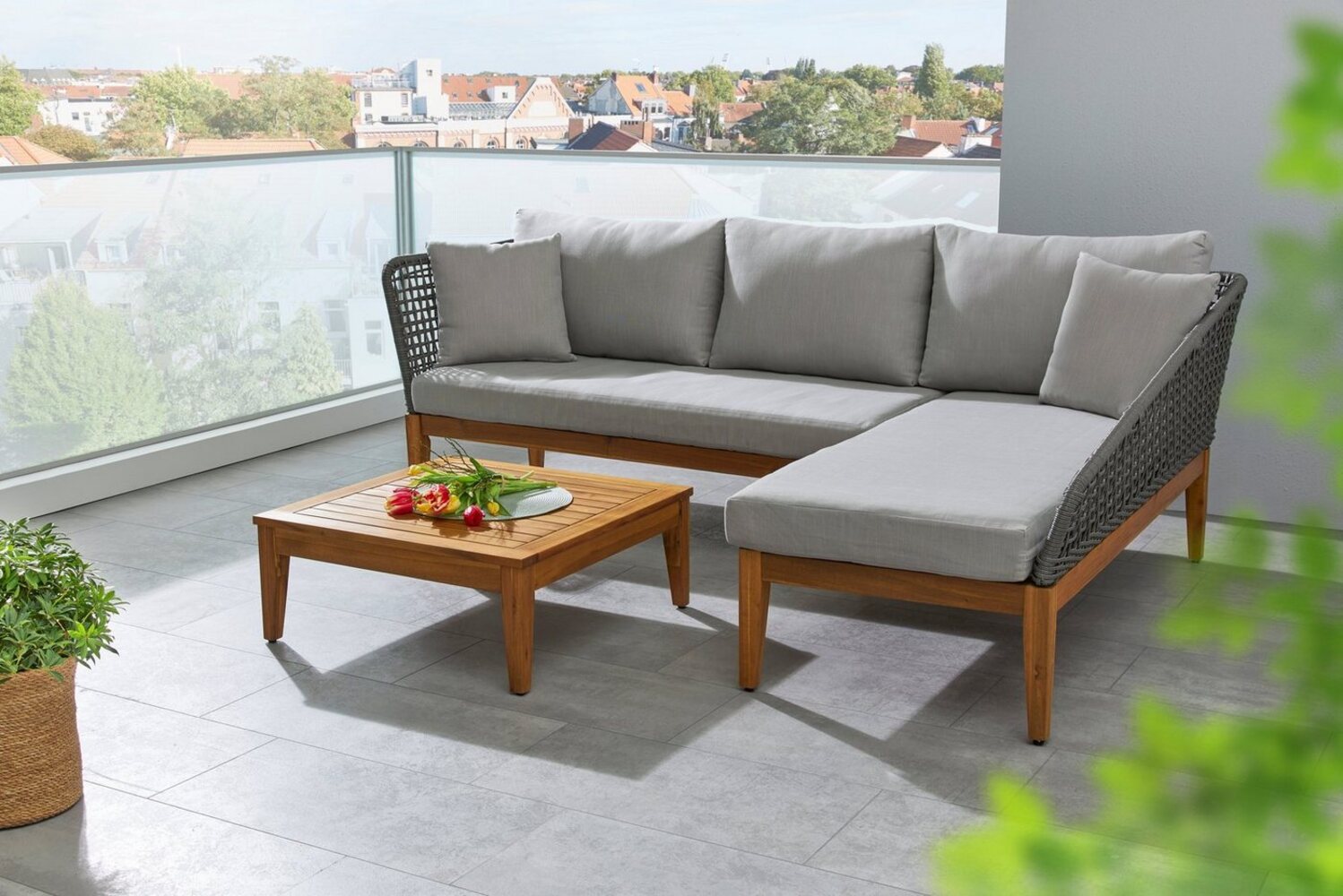 Timbers Gartenlounge-Set Sunnyvale, (Set, 3-tlg, 2x Sofa, 1x Tisch/Hocker 70x70x28 cm), inkl. Auflagen, Gestell aus hochwertigem Massivholz Bild 1