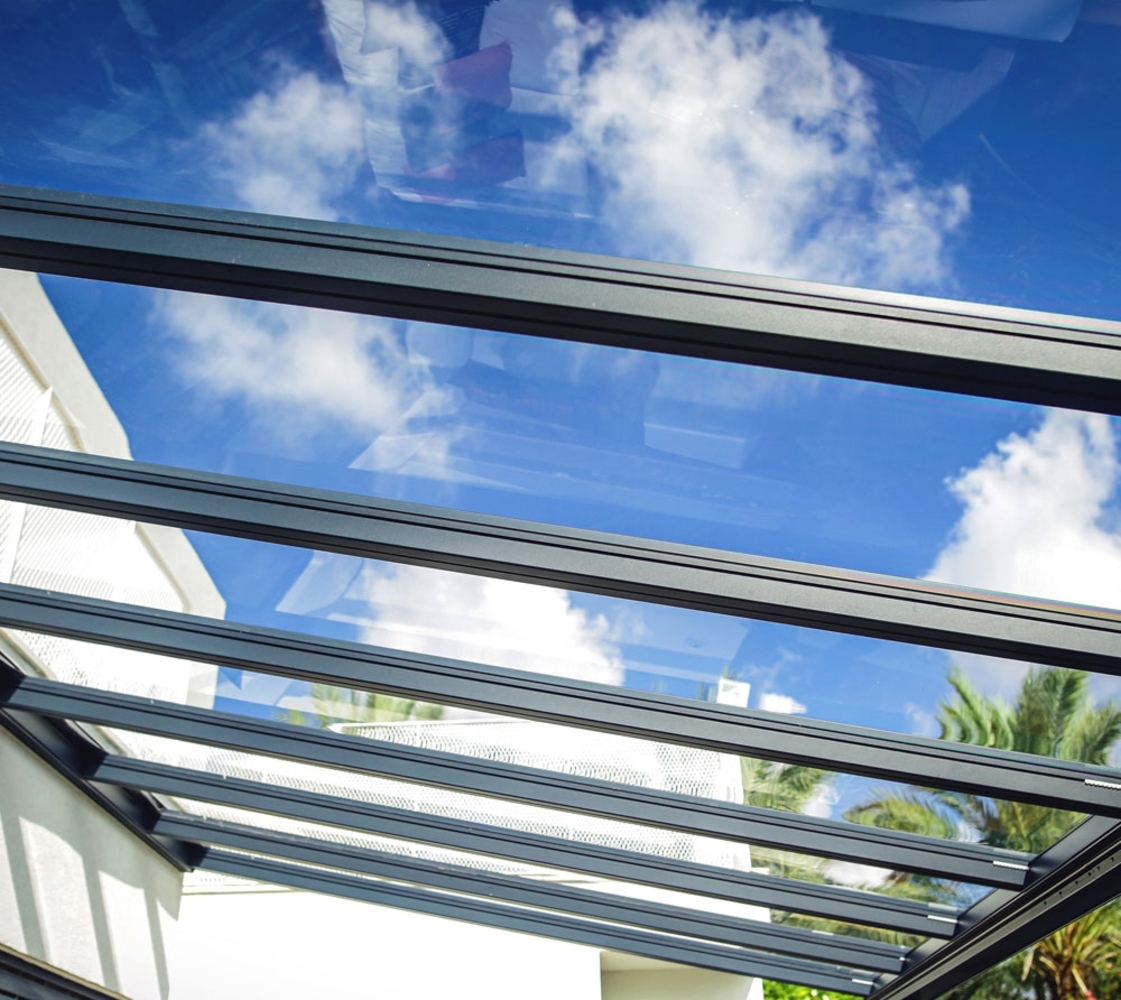 Palram - Canopia Aluminium Terrassenüberdachung Bild 1