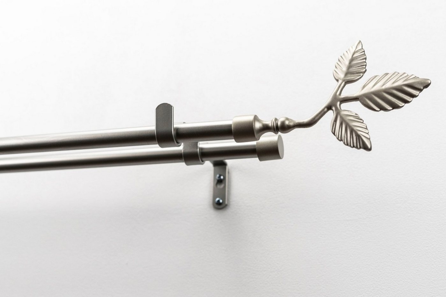 GARESA Gardinenstange SHEET mit offenem Träger, Ø 16 mm, 2-läufig, Wunschmaßlänge, mit Bohren, verschraubt, Metall, Vorhanggarnitur, verlängerbar, Knopf mit Blätter, ohne Ringe Bild 1