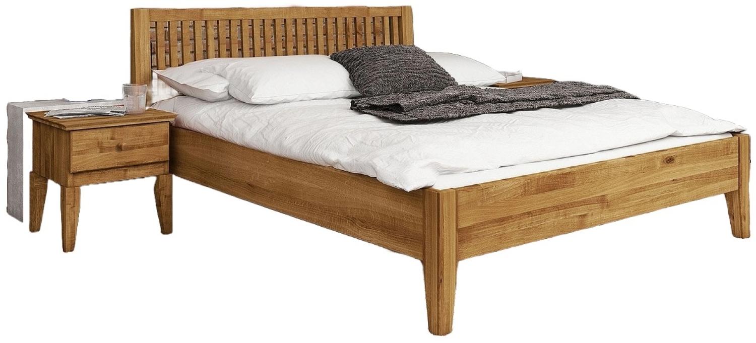 Bett Sydo 1 aus Wildeiche massiv 90x200 cm mit Holzkopfteil und Holzbeinen Bild 1