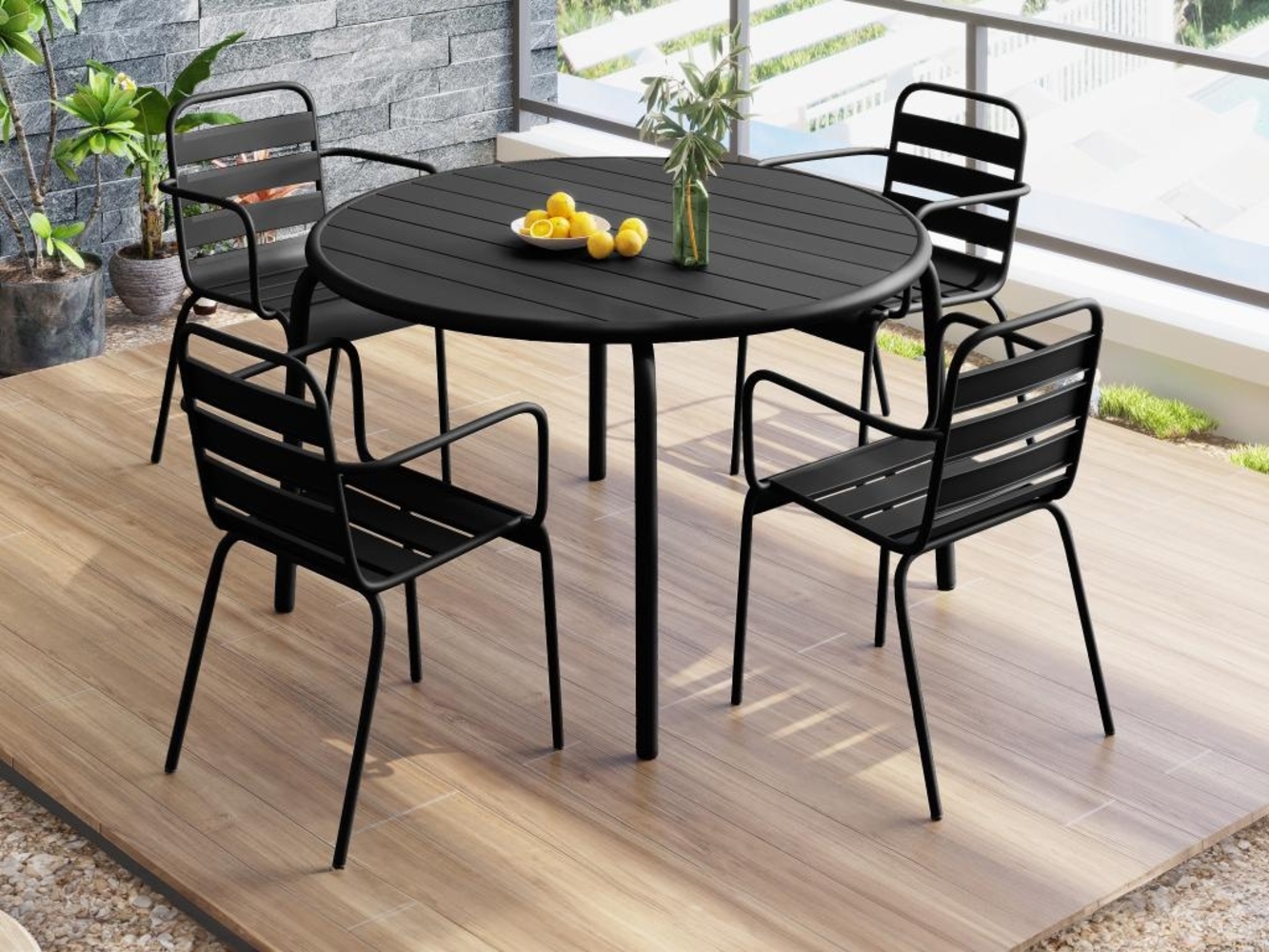 Vente-unique - Garten-Essgruppe: Tisch D. 110 cm + 4 stapelbare Sessel - Metall - Schwarz - MIRMANDE von MYLIA Bild 1