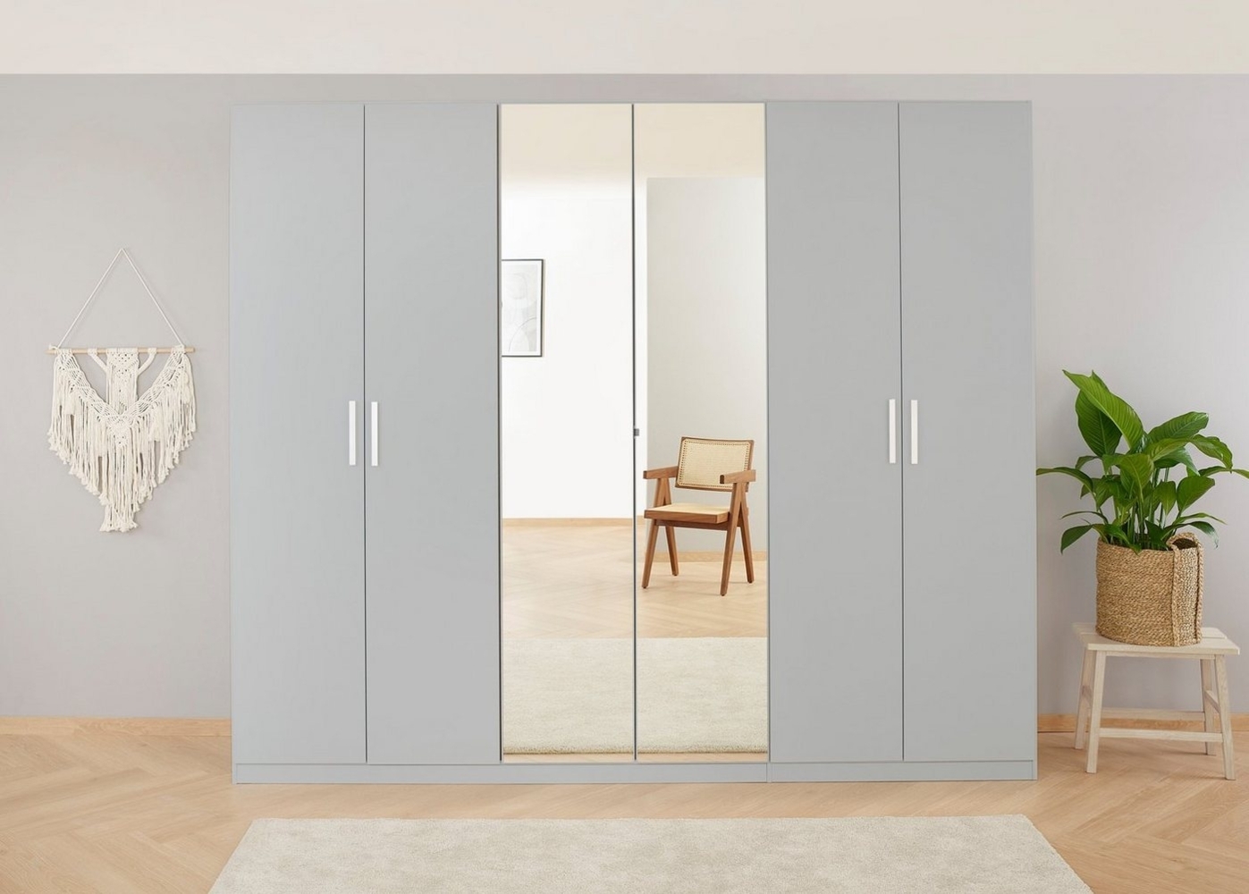 rauch Drehtürenschrank Kleiderschrank Schrank Garderobe Ankleide KOLUNA mit Dekor-Front (Breiten 181/226/271/315 cm Höhen 210/229 cm) mit Spiegel, inkl. 2 Innenschubladen sowie extra Böden Bild 1