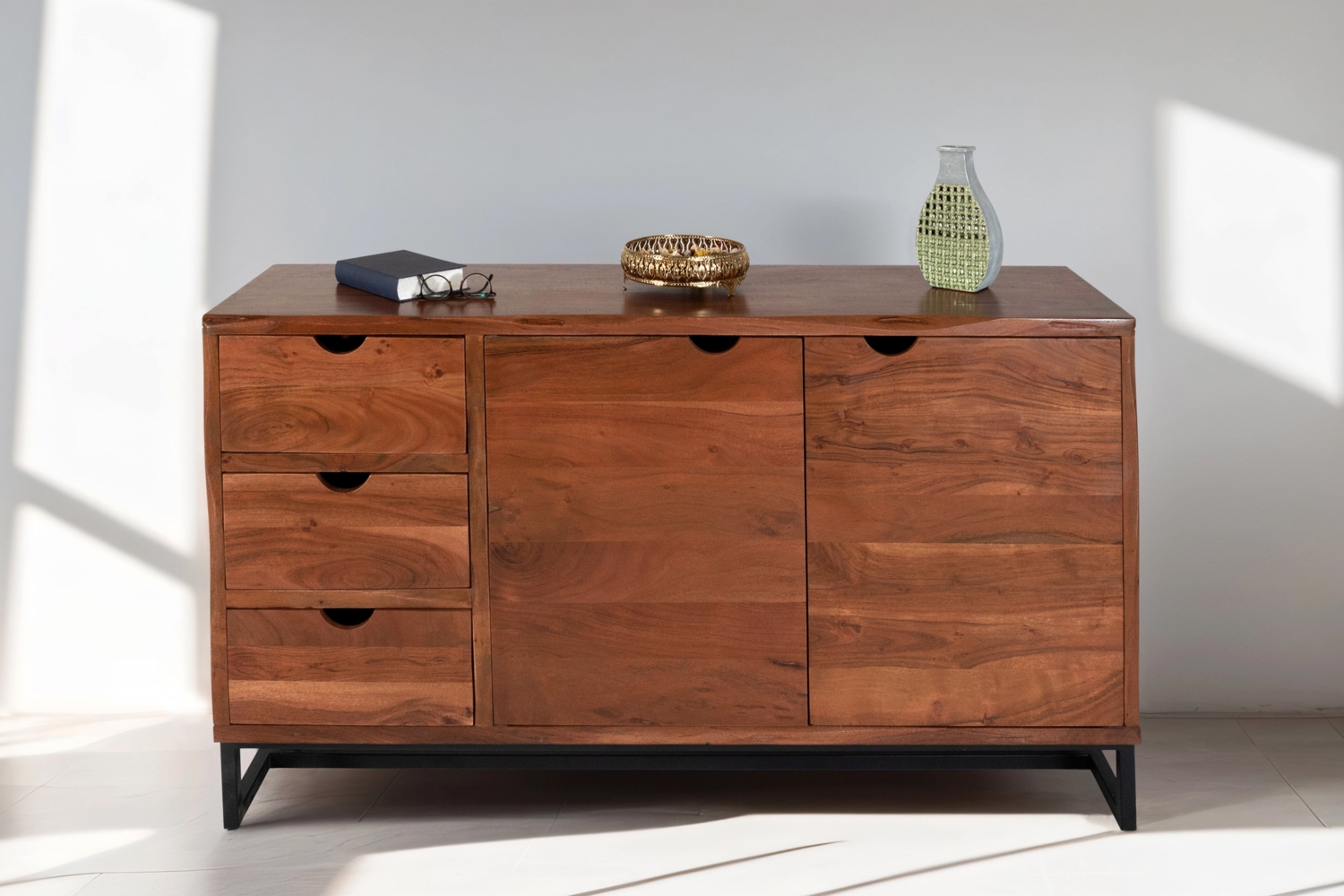 Sideboard Kommode Akazienholz nussbaumfarben massiv 145 x 80 cm Sukhothai 134966917 Bild 1