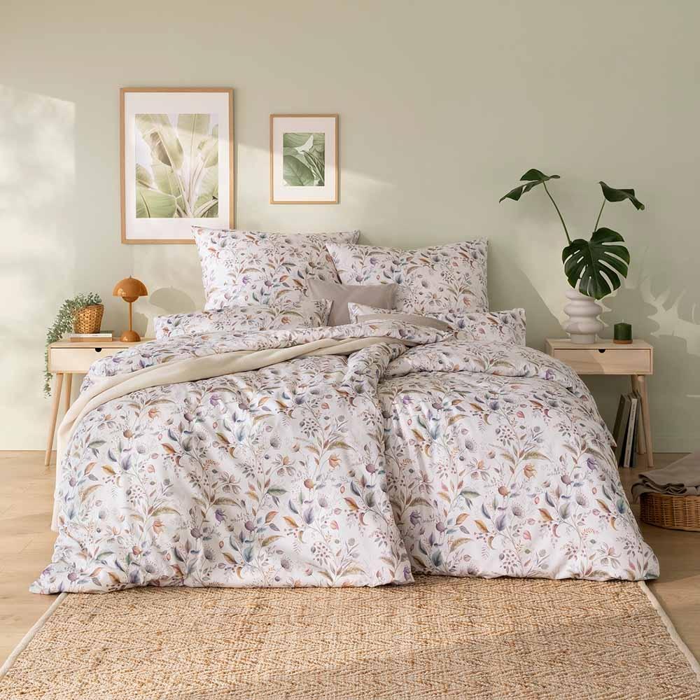 Estella Mako-Satin Bettwäsche 155x220 Jolanda creme Wiesenblumen Blätter 7953-215 Bild 1