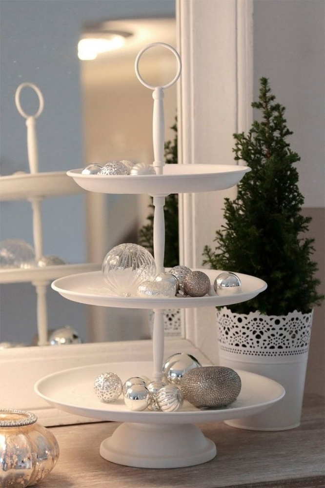 Grafelstein Etagere Etagere BLOMSTER weiß aus Metall mit skandinavischem Blumenmuster Meta Bild 1