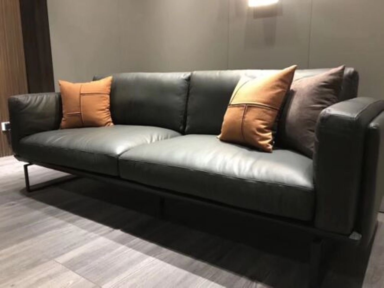 JVmoebel 3-Sitzer Italienische Designer Möbel Hochwertige Polster Leder Sofa 3er, Made in Europa Bild 1