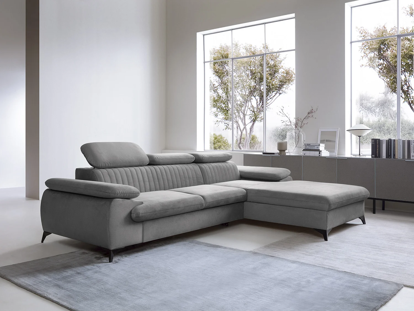 Vente-unique - Ecksofa mit Schlaffunktion - Ecke rechts - Samt - Hellgrau - SAMARA von PASCAL MORABITO Bild 1