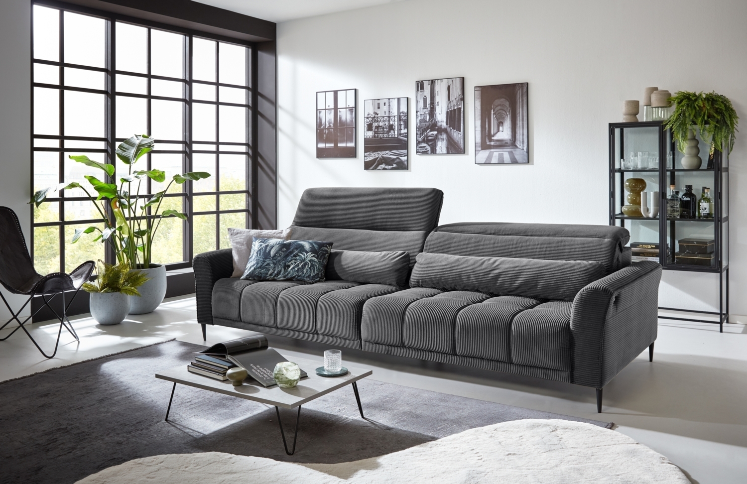 Big-Sofa >Wolve< 2x elektr. Verstellung, Kissen, Cord dunkelgrau - 280x108x118cm BxHxT Bild 1