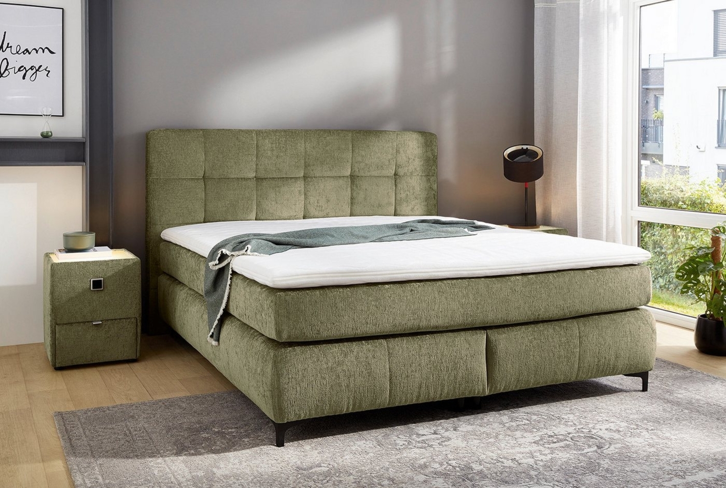 Jockenhöfer 'Beatrice Max' Boxspringbett, 180x200 cm, Chenille Hellgrün Bild 1