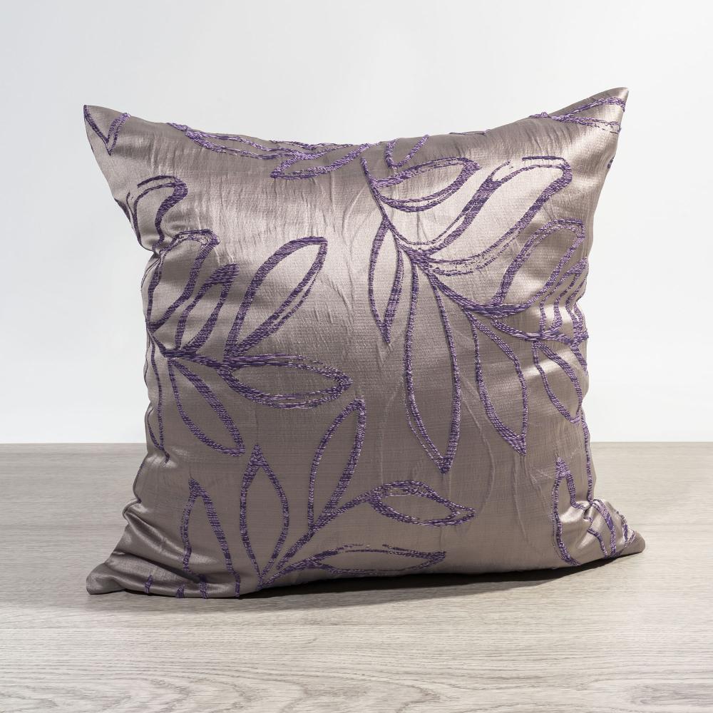 Kissen von Lysel - violett Blätterzweige Cabilao 38x38, reines Polyester Dekokissen Bild 1