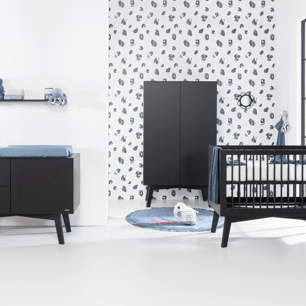 Kidsmill Sixties Babyzimmer Schwarz Matt | Bett 60 Bild 1