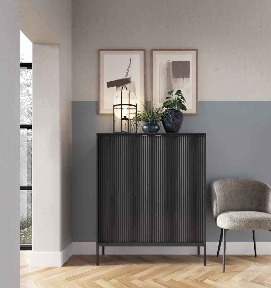 Domando Highboard Lazise Klassisch Breite 104cm, aufwändig gefräste Fronten, Metallgestell, goldfarbene Griffe in Schwarz Matt Bild 1