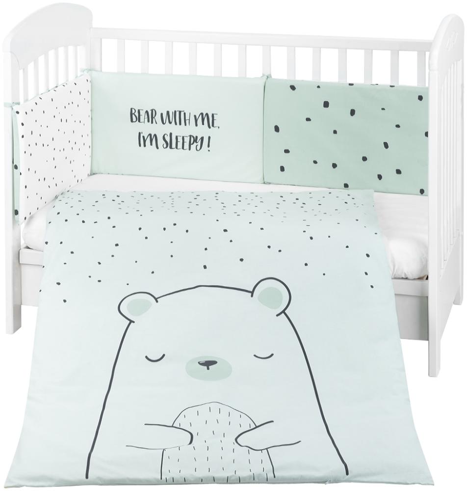 Kikkaboo Kinderbettwäsche Bär 3-tlg. Decke 135x95 cm Nestchen Bett 140x70 cm grün Bild 1