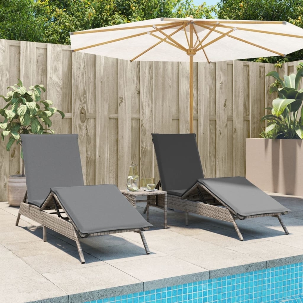 vidaXL Sonnenliegen 2 Stk. mit Tisch Grau Poly Rattan 4002712 Bild 1