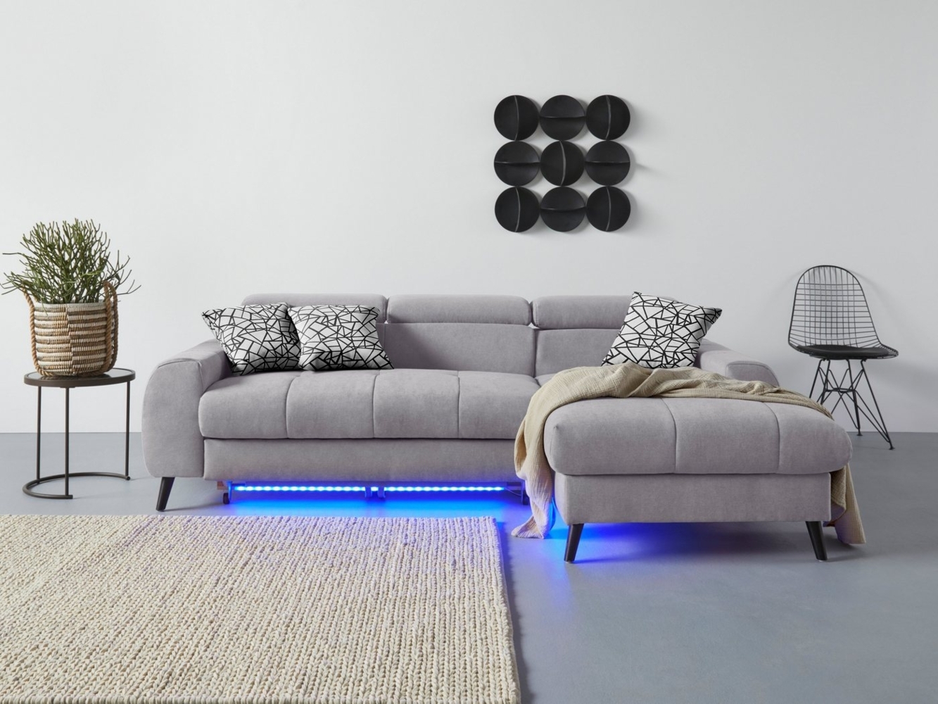 COTTA Ecksofa Mia L-Form mit 3 Zierkissen, wahlweise mit Bettfunktion, Bettkasten, Beleuchtung & Wireless-Charger Bild 1