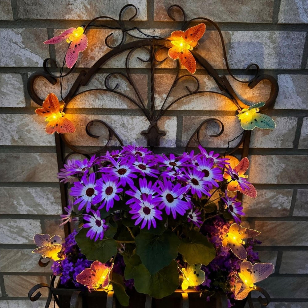 Online-Fuchs LED-Lichterkette Outdoor Solar mit 15 bunten Schmetterlingen oder Libellen für aussen, 15 warmweiße LEDs in Fiberglas-Optik - 480 cm Länge Bild 1