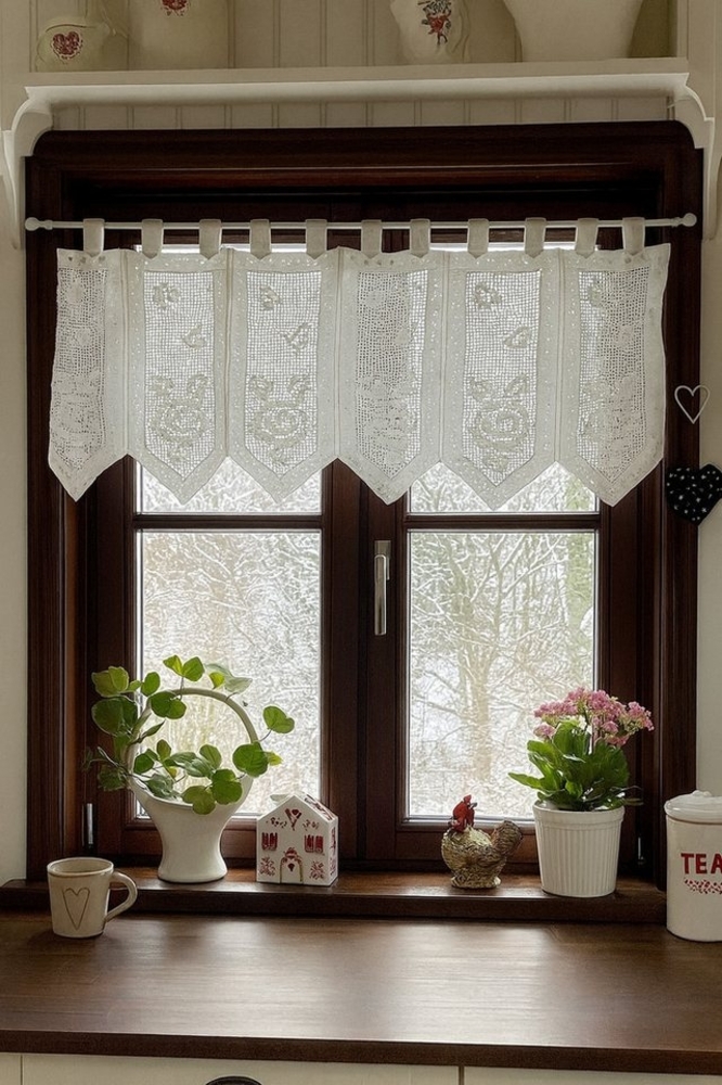 HOSSNER - ART OF HOME DECO Scheibengardine 45x100 cm (1 St), Schlaufen, blickdicht, Baumwolle, Vintage, Romantische Stickerei Bild 1