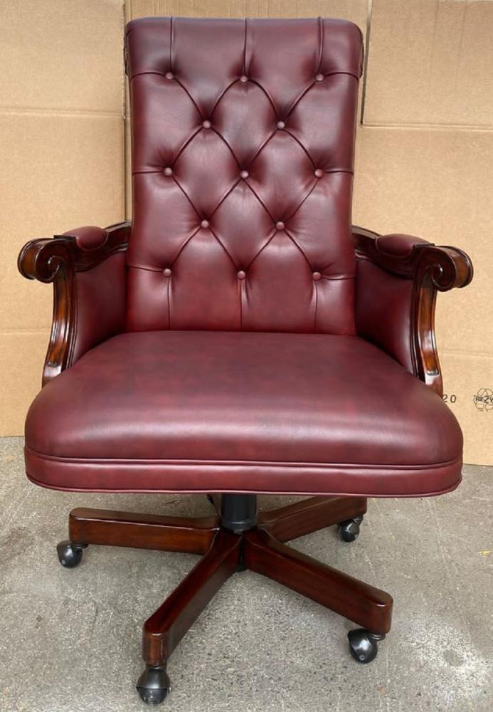 Casa Padrino Luxus Chesterfield Leder Bürostuhl Bordeauxrot / Dunkelbraun 71 x 76 x H. 114 cm - Höhenverstellbarer Echtleder Schreibtischstuhl - Chesterfield Möbel - Echtleder Möbel - Luxus Möbel Bild 1