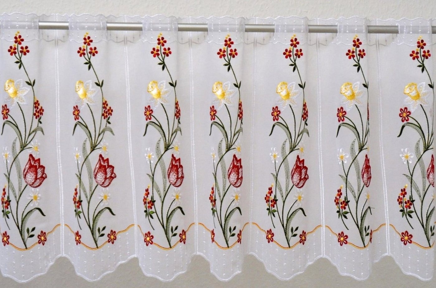 Stickereien Plauen Scheibengardine Tulpe, Durchzuglöcher (1 St), transparent, Voile, veredelt mit echter Plauener Spitze Stickerei Bild 1